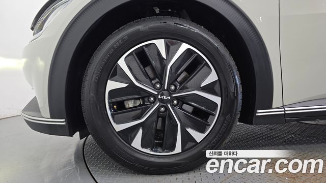 Kia EV6 Long Range Air 2023 — фото 5