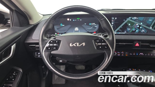 Kia EV6 Long Range Air 2023 — фото 14