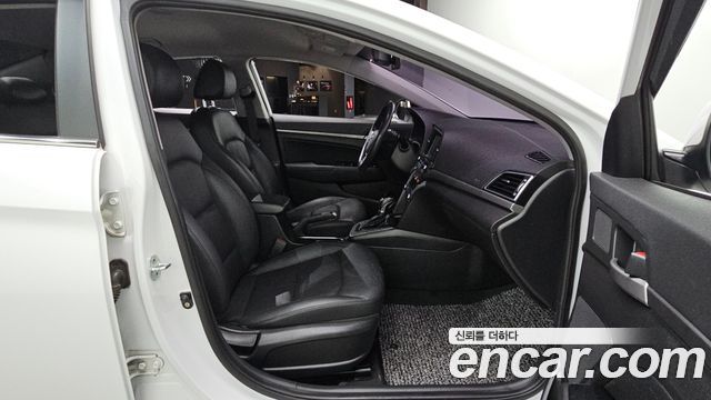 Hyundai Avante (AD) 1.6 GDI Modern 2016 — фото 12