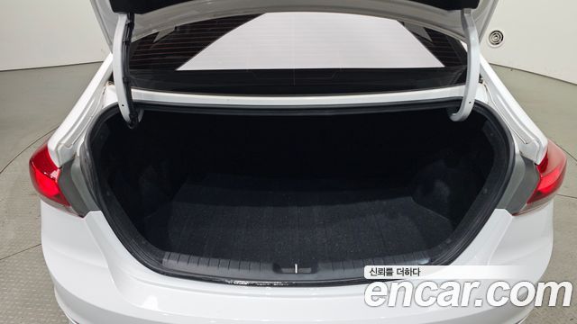 Hyundai Avante (AD) 1.6 GDI Modern 2016 — фото 20