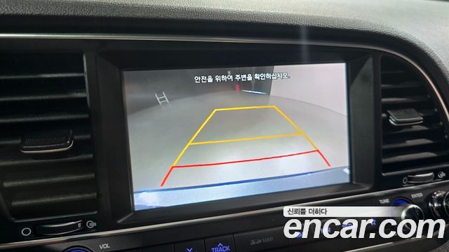 Hyundai Avante (AD) 1.6 GDI Value Plus 2018 — фото 19