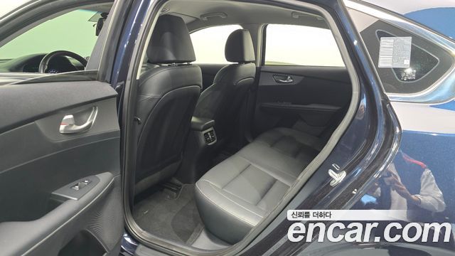 Kia K3 Prestige 2019 — фото 11
