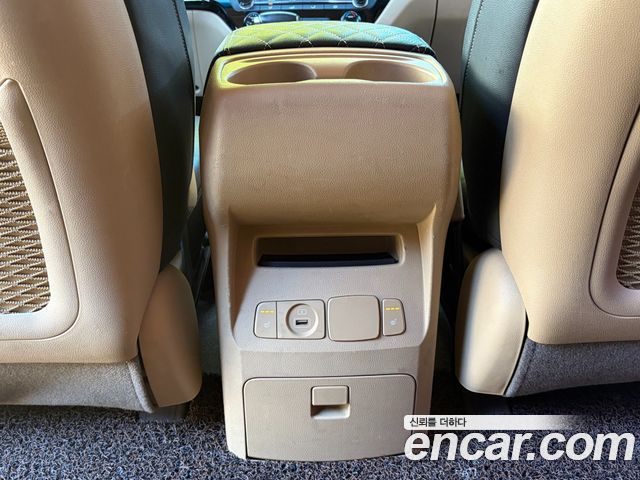 Kia Carnival 9-Seater Luxury 2019 — фото 20