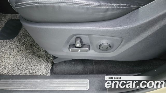 KG Mobility (SsangYong) Rexton Sports Khan Diesel 2.2 4WD Culman Prestige 2024 — фото 31