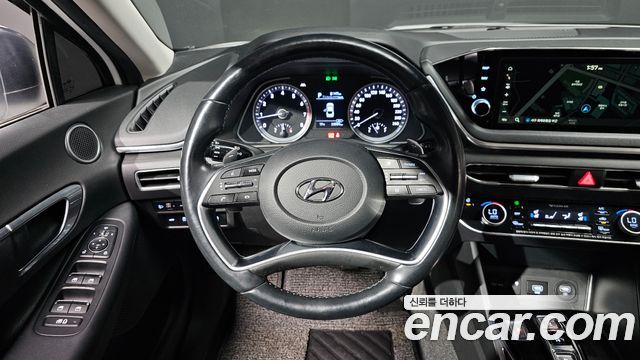 Hyundai Sonata (DN8) 2.0 Premium Family 2020 — фото 12