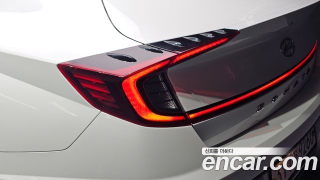 Hyundai Sonata (DN8) 2.0 Premium Family 2020 — фото 23