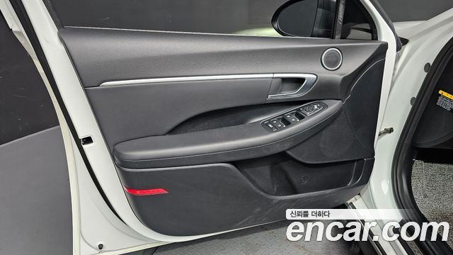 Hyundai Sonata (DN8) 2.0 Premium Family 2020 — фото 24