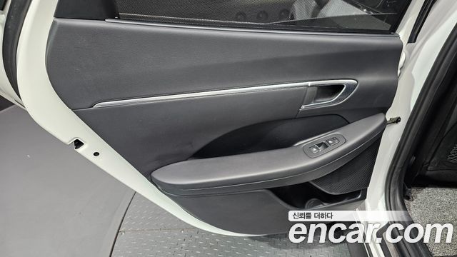 Hyundai Sonata (DN8) 2.0 Premium Family 2020 — фото 25
