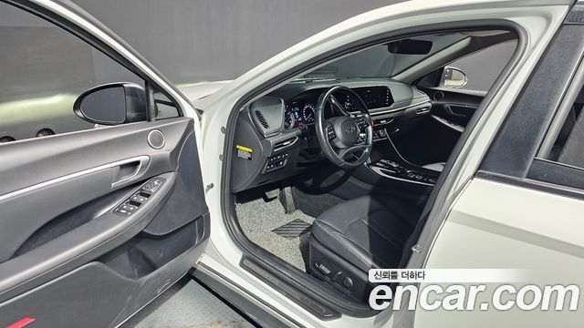 Hyundai Sonata (DN8) 2.0 Premium Family 2020 — фото 26