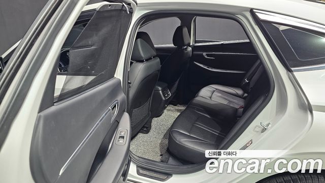 Hyundai Sonata (DN8) 2.0 Premium Family 2020 — фото 29