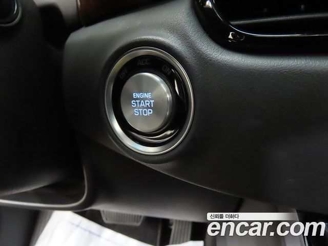Genesis EQ900 3.3 T-GDI AWD Premiun Luxury 2016 — фото 17