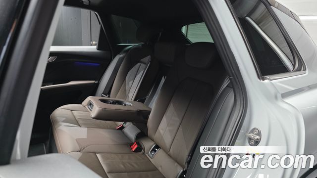 Audi Q4 e-tron (F4) 40 Premium 2023 — фото 12