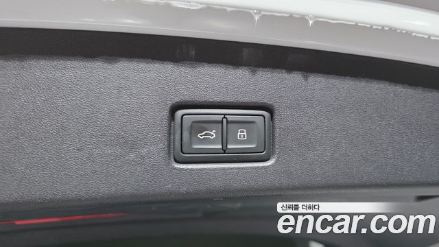 Audi Q4 e-tron (F4) 40 Premium 2023 — фото 16
