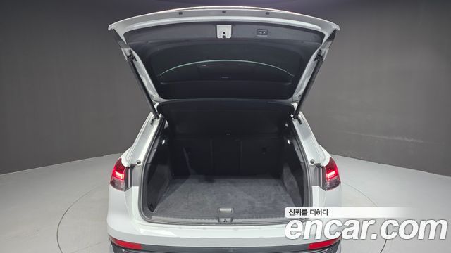 Audi Q4 e-tron (F4) 40 Premium 2023 — фото 17