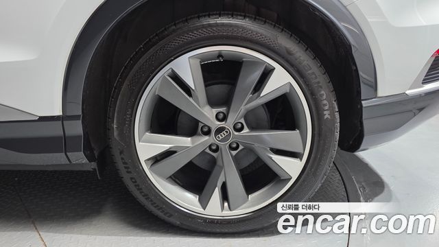 Audi Q4 e-tron (F4) 40 Premium 2023 — фото 21