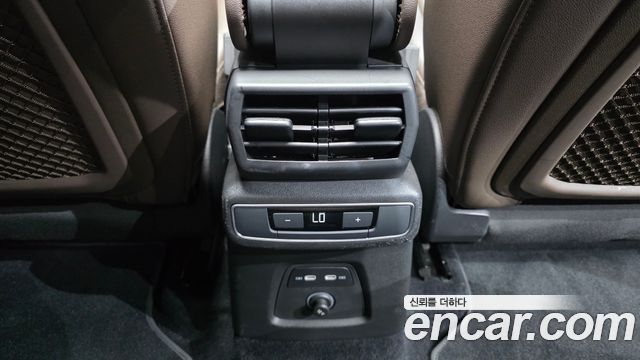 Audi Q4 e-tron (F4) 40 Premium 2023 — фото 31