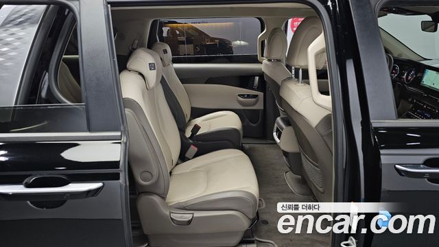Kia Carnival (IV) Diesel 9-Seater Prestige 2023 — фото 11