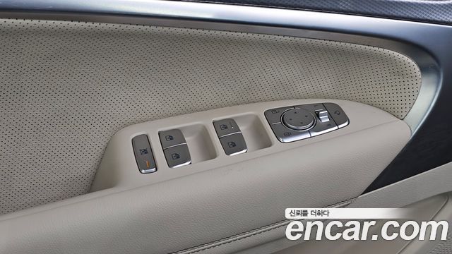 Genesis G70 Gasoline 2.0T 2WD 2021 — фото 33