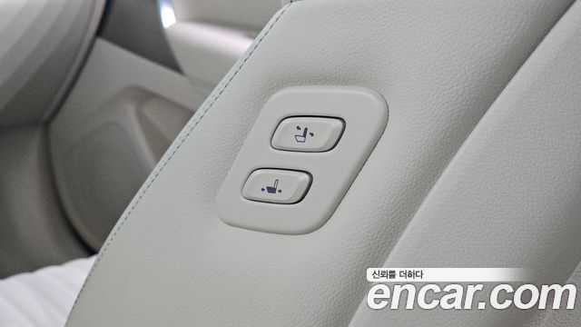 Genesis G70 Gasoline 2.0T 2WD 2021 — фото 34