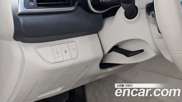 Genesis G70 Gasoline 2.0T 2WD 2021 — фото 35