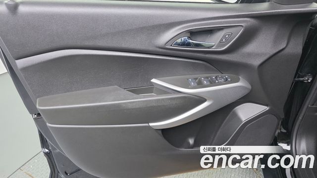 Chevrolet Trax Crossover 1.2 LS 2024 — фото 24
