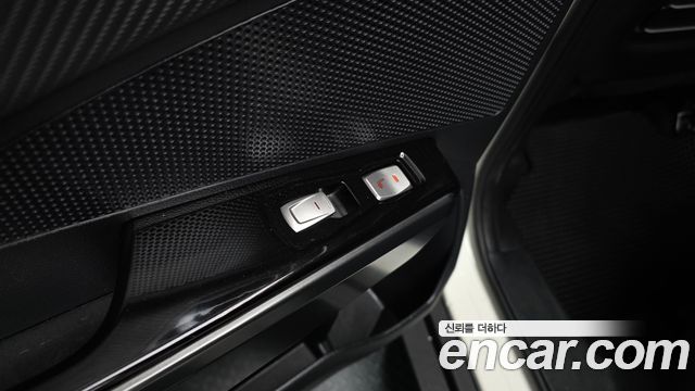 KG Mobility (SsangYong) Tivoli Air Diesel IX 2WD 2016 — фото 22