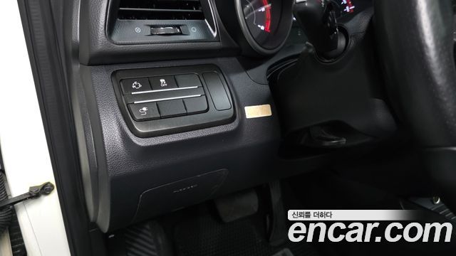KG Mobility (SsangYong) Tivoli Air Diesel IX 2WD 2016 — фото 33