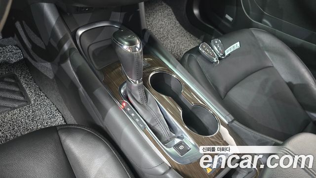 Chevrolet Malibu 2.0 Turbo LTZ Premium 2018 — фото 9