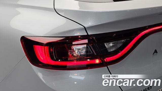 Renault Korea XM3 1.6 E-TECH Inspire e-shifter 2023 — фото 23