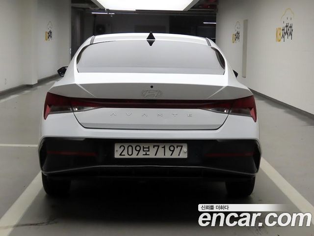 Hyundai Avante (CN7) 1.6 Smart 2024 — фото 3