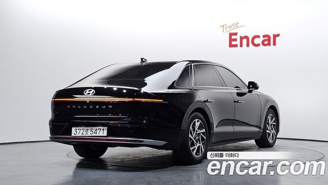 Hyundai Grandeur (GN7) 2,5 Gasoline 2WD Exclusive 2023 — фото 2
