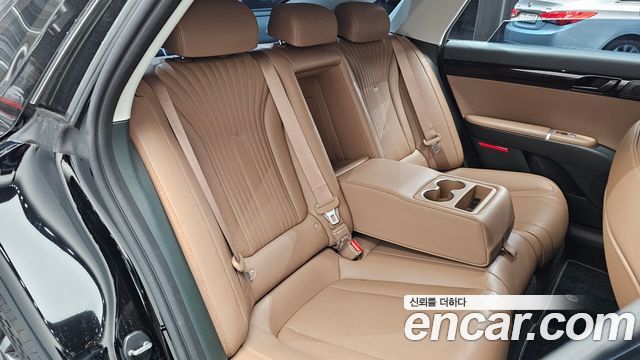 Hyundai Grandeur (GN7) 2,5 Gasoline 2WD Exclusive 2023 — фото 12