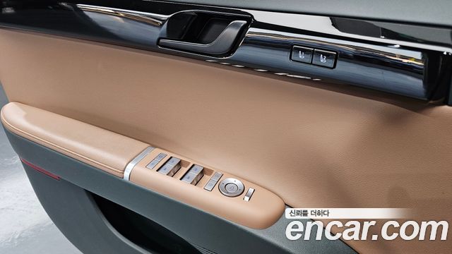 Hyundai Grandeur (GN7) 2,5 Gasoline 2WD Exclusive 2023 — фото 14