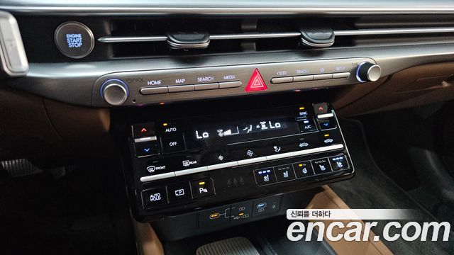 Hyundai Grandeur (GN7) 2,5 Gasoline 2WD Exclusive 2023 — фото 19