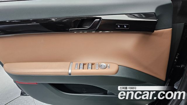 Hyundai Grandeur (GN7) 2,5 Gasoline 2WD Exclusive 2023 — фото 24