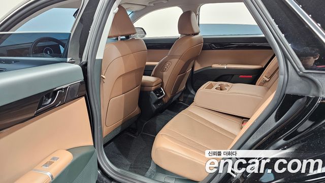 Hyundai Grandeur (GN7) 2,5 Gasoline 2WD Exclusive 2023 — фото 26