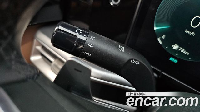 Hyundai Grandeur (GN7) 2,5 Gasoline 2WD Exclusive 2023 — фото 30