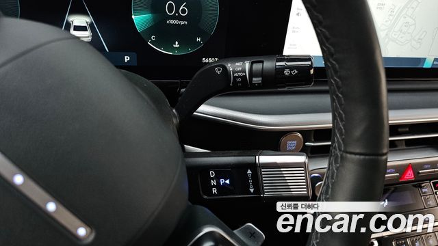 Hyundai Grandeur (GN7) 2,5 Gasoline 2WD Exclusive 2023 — фото 32
