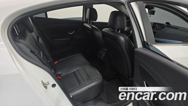 Renault Korea SM3 Z.E. RE 2015 — фото 11