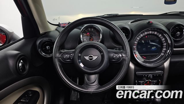 MINI Cooper D Countryman ALL4 1st 2016 — фото 14