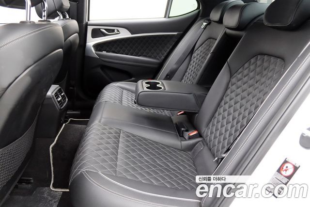 Genesis G70 2.0T AWD Sport Package 2019 — фото 8
