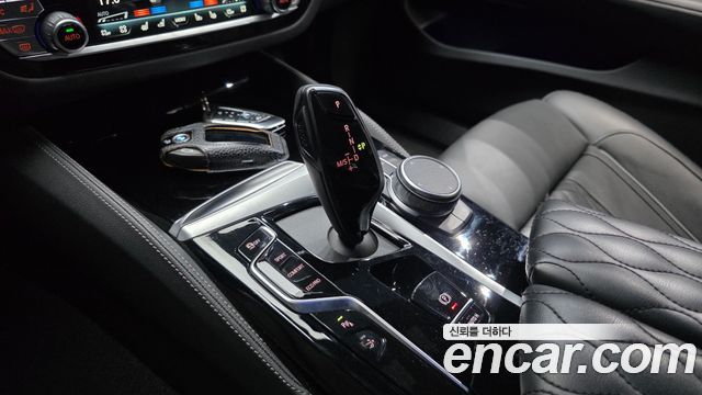 BMW 6 Series GT (G32) 630i xDrive M Sport 2022 — фото 9