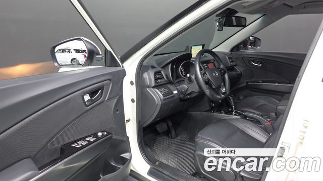 KG Mobility (SsangYong) Tivoli Air Diesel IX 2WD 2017 — фото 10