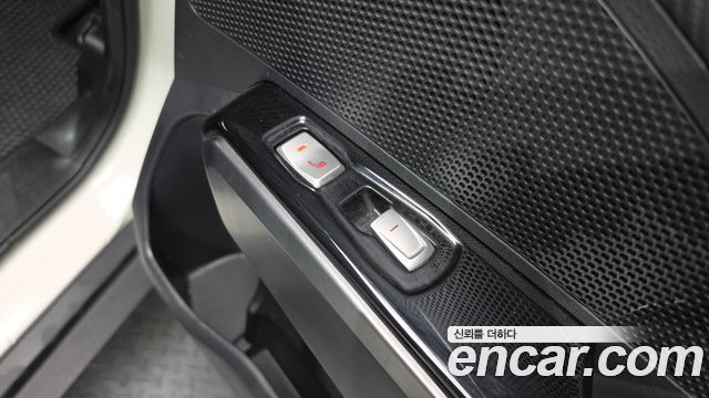 KG Mobility (SsangYong) Tivoli Air Diesel IX 2WD 2017 — фото 19