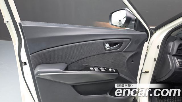 KG Mobility (SsangYong) Tivoli Air Diesel IX 2WD 2017 — фото 24
