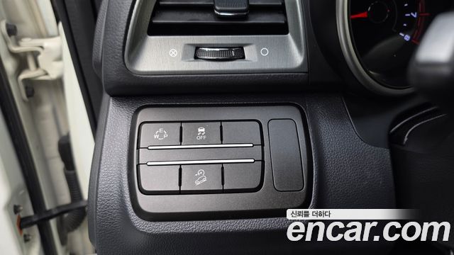 KG Mobility (SsangYong) Tivoli Armor VX 2WD 2019 — фото 17