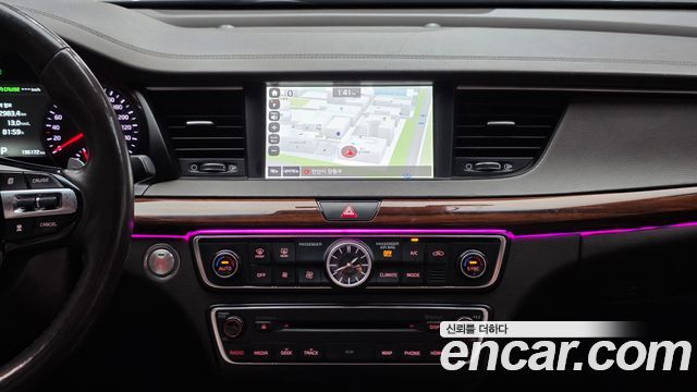 Kia K7 2.2 Diesel Limited 2017 — фото 13