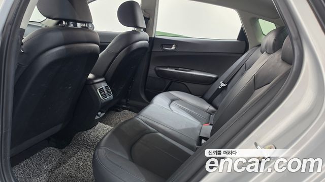 Kia K5 (II) LPI MX Luxury 2018 — фото 16