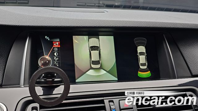 BMW 5 Series (F10) 520d xDrive M Aero Dynamic 2016 — фото 15