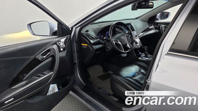 Hyundai Grandeur (HG) HG220 Diesel Premium 2015 — фото 10